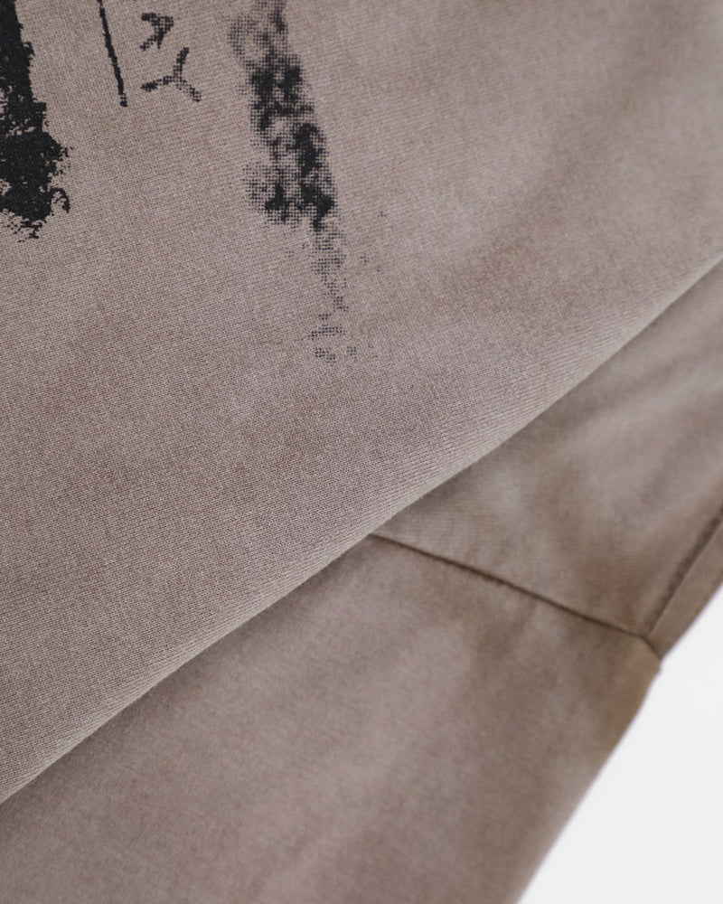 Splatter-style distressed short-sleeved shirt