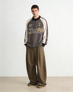 Contrast color lettering long-sleeved sweatshirt