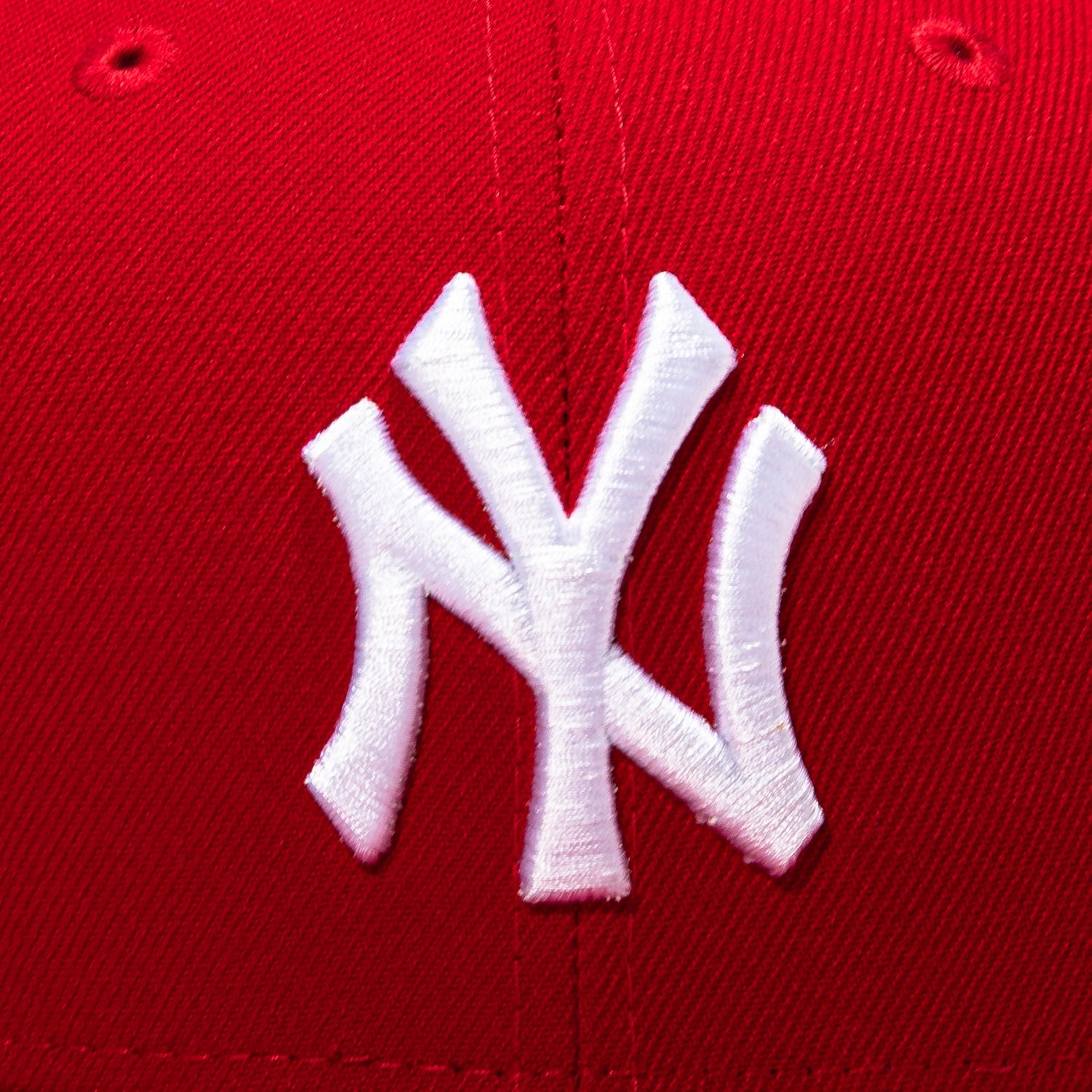 New Era 9Fifty MLB Basic New York Yankees Snapback Hat - Red, White