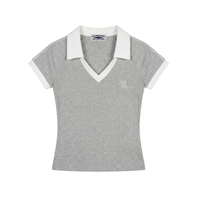 Cropped sports top Hover Image